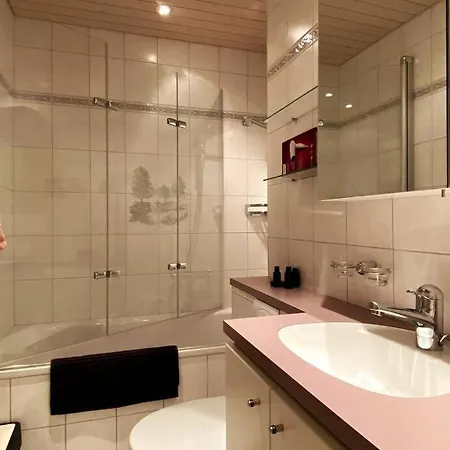 Stylish 4.5 Furnished Apartment! @zurich Apartment